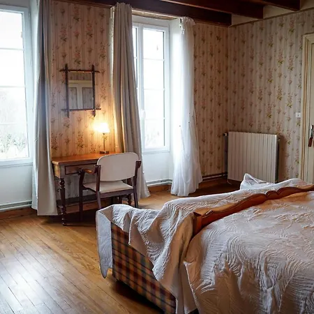 Spacieuse Dans Maison Bourgeoise Homestay