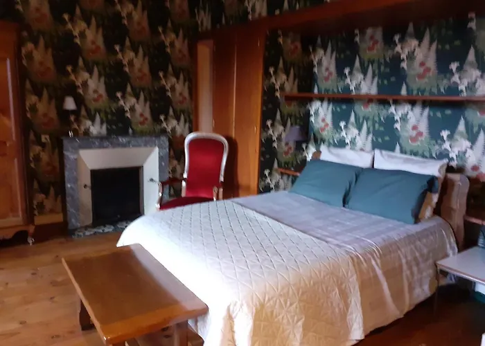 Spacieuse Dans Maison Bourgeoise